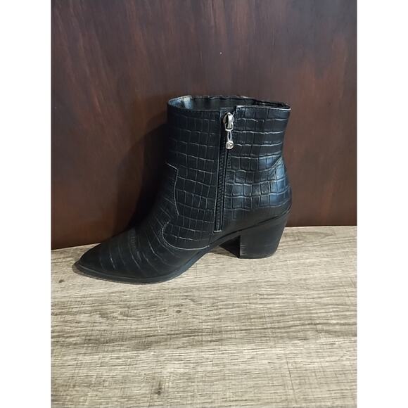 Blondo Womens 7 Ankle Bootie Black Leather Waterproof Pointed Reptile Toe Boots - Picture 8 of 10